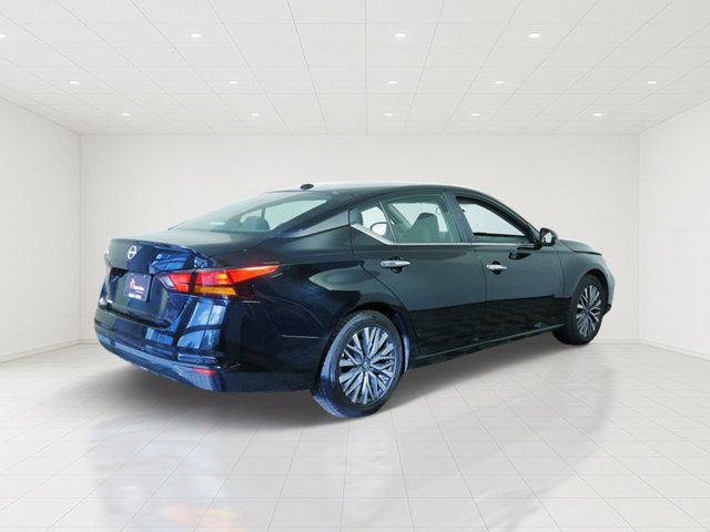 Certified Used 2025 Black Nissan 2.5 SV image 7