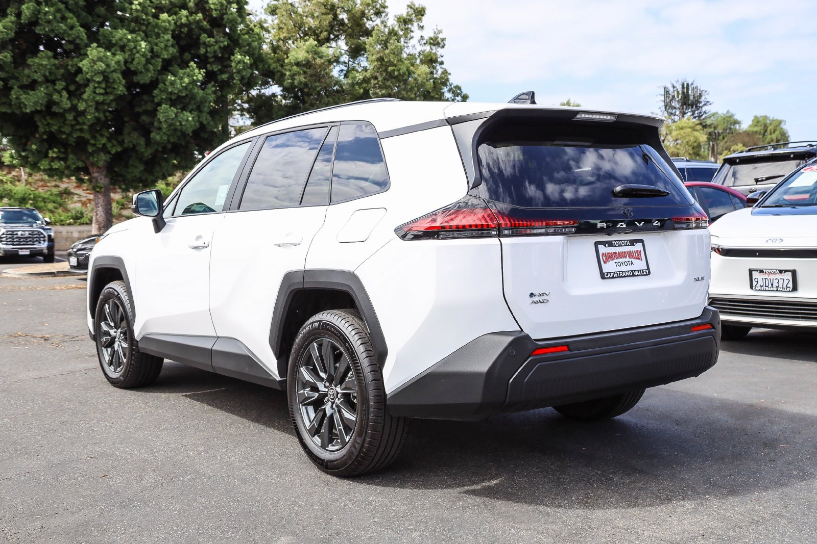 Certified Used 2026 Ice Toyota XLE Premium image 7