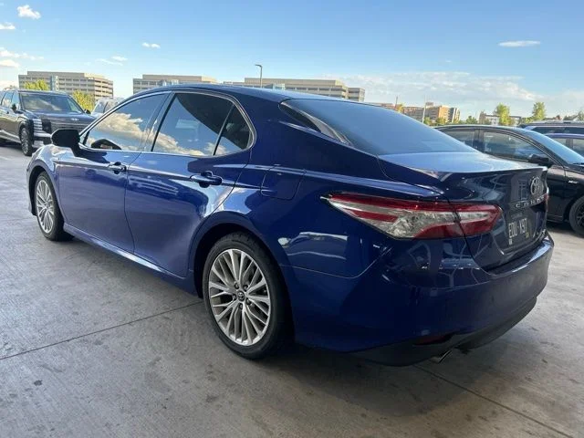 Used 2018 Blue Toyota XLE image 4
