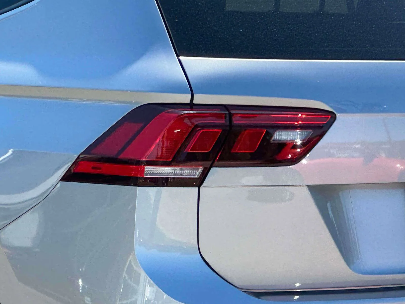 2024 Volkswagen Tiguan S - Photo 8