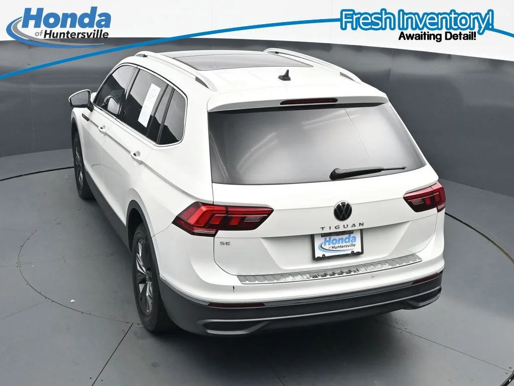 Used 2023 Opal White Volkswagen 2.0T SE image 23