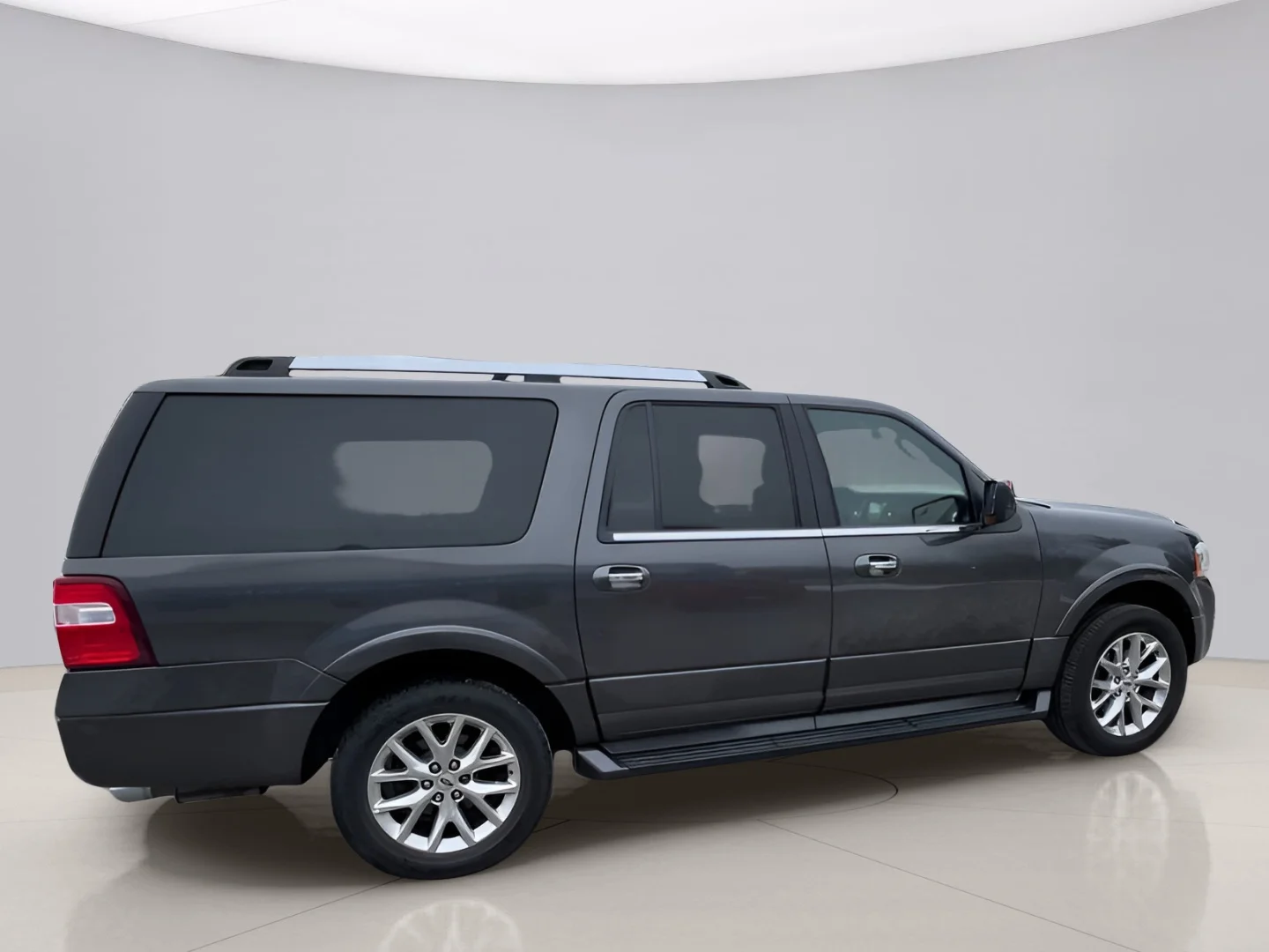 Used 2016 Black Ford LIMITED EL image 9