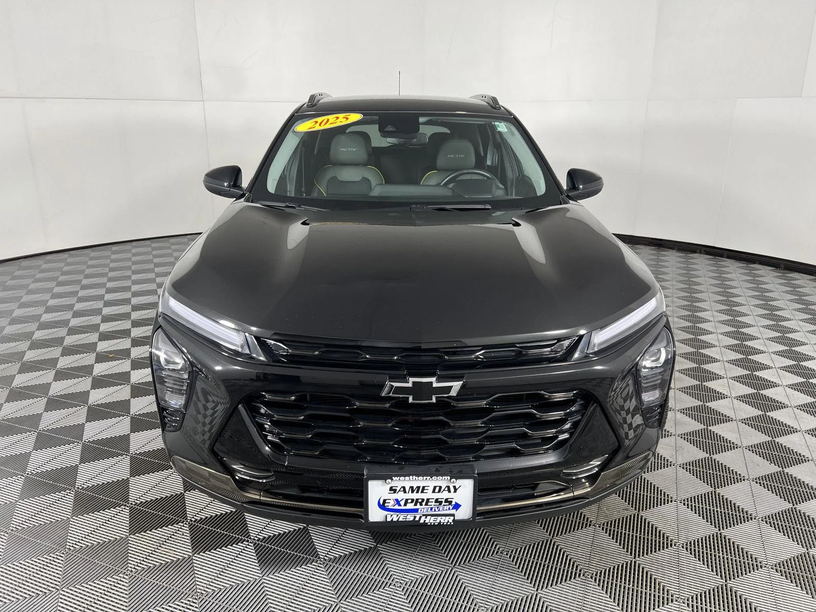 Used 2025 Mosaic Black Metallic Chevrolet ACTIV image 2