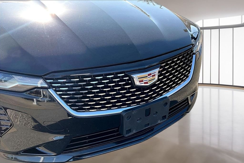 Used 2023 Black Cadillac Luxury image 29