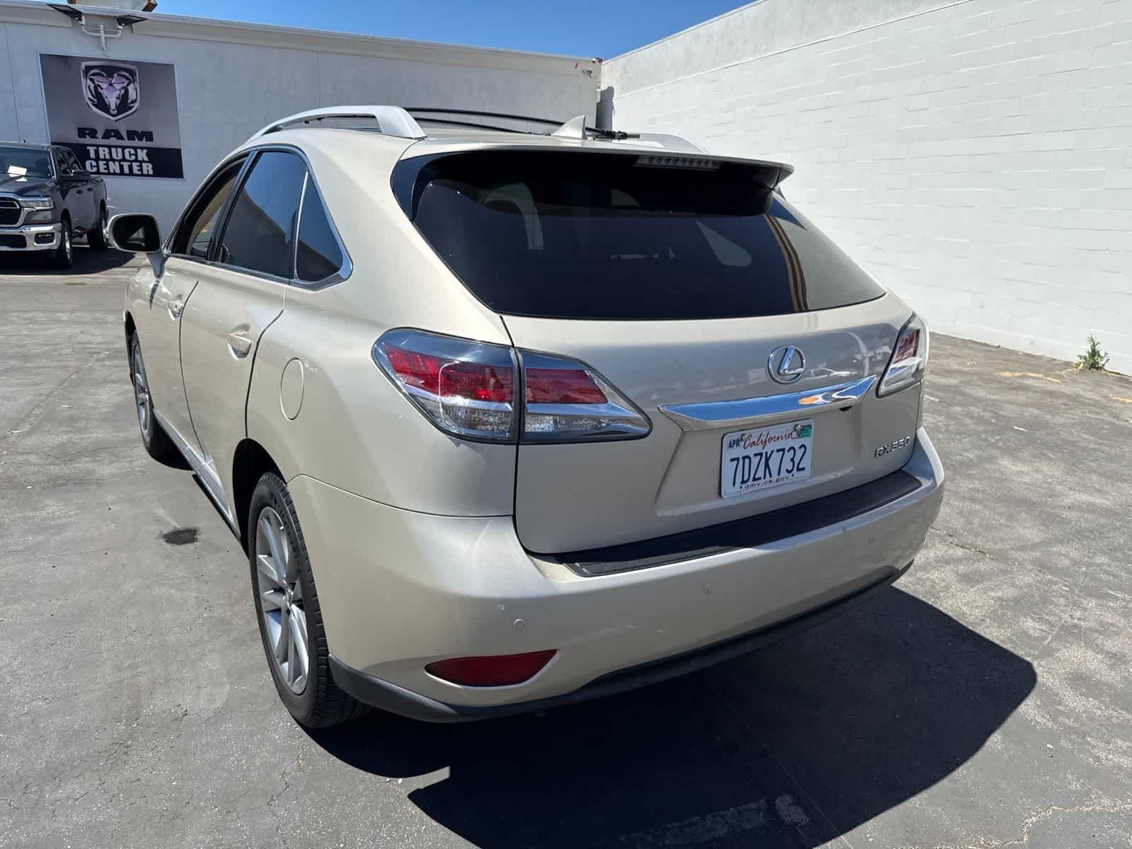 Used 2014 Satin Cashmere Metallic Lexus  image 17