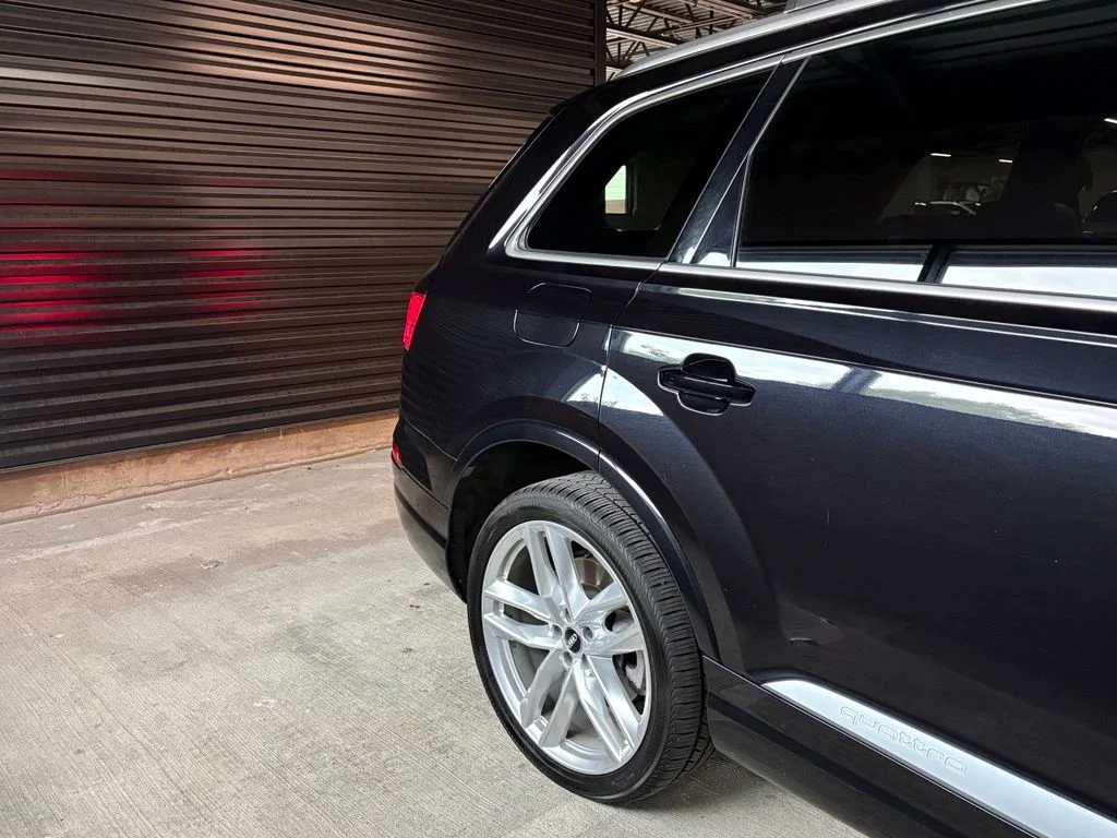 Used 2018 Orca Black Metallic Audi 3.0T Prestige image 10