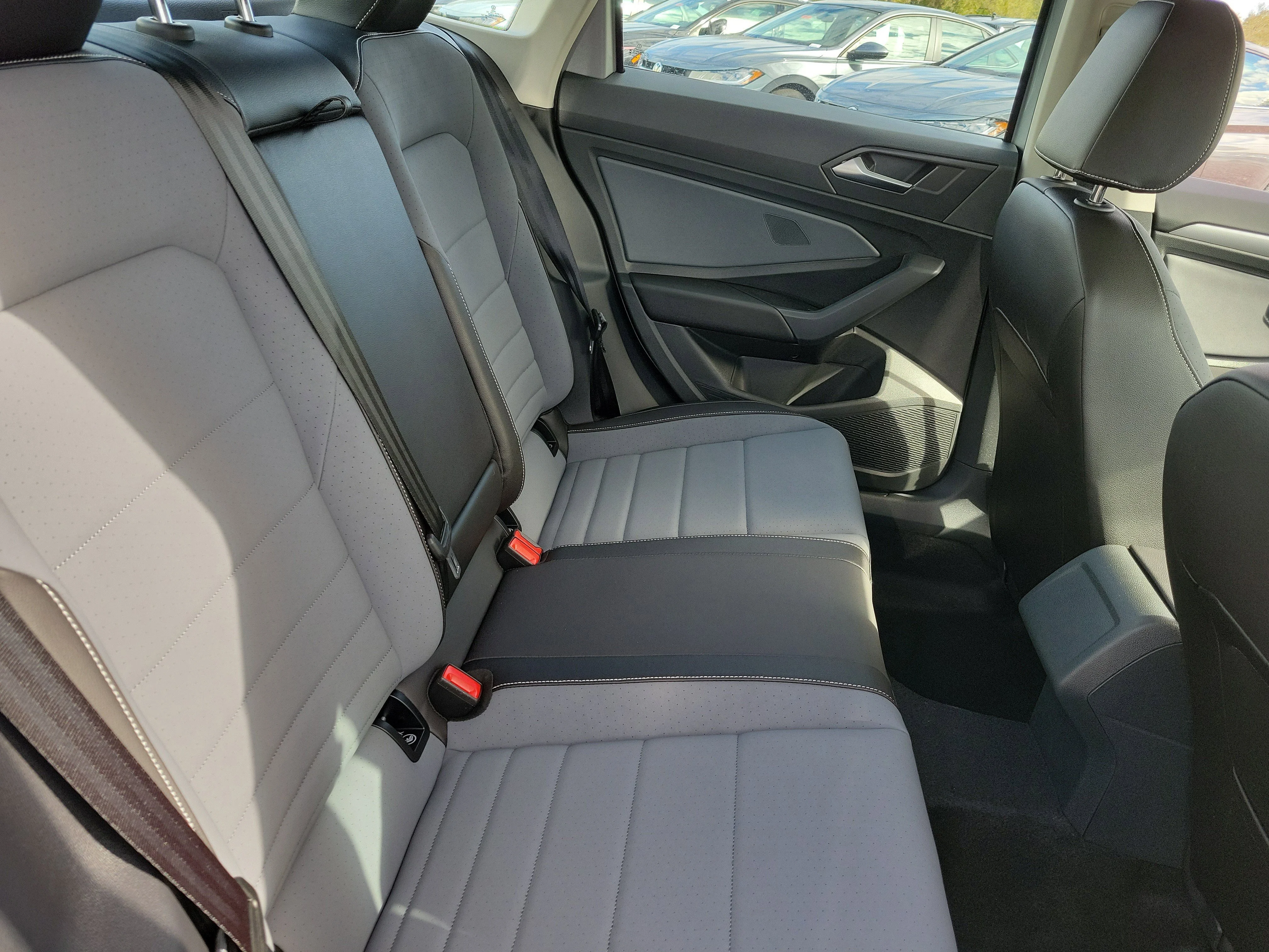 New 2026 Silver Volkswagen 1.5T SE image 10