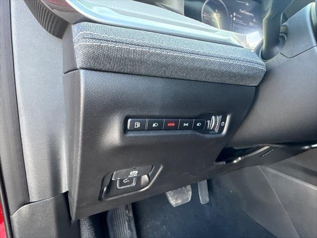 New 2026 Red Hot Pearl-Coat Exterior Paint Jeep Laredo image 20
