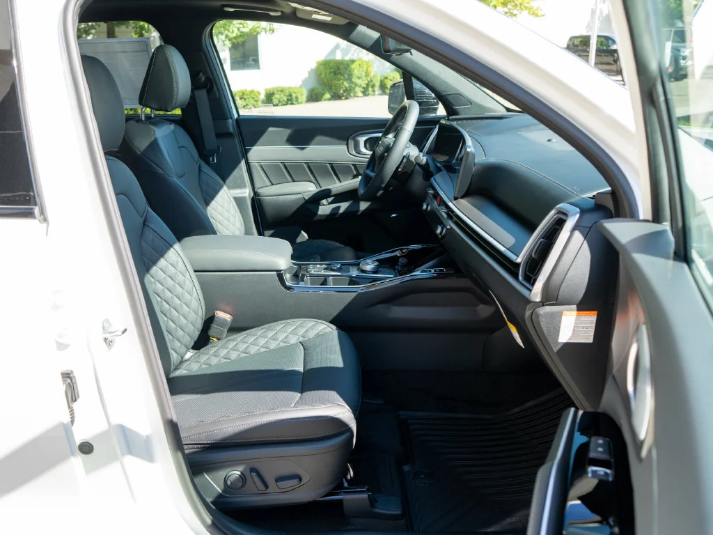 New 2026 White Kia X-Line SX Prestige image 10
