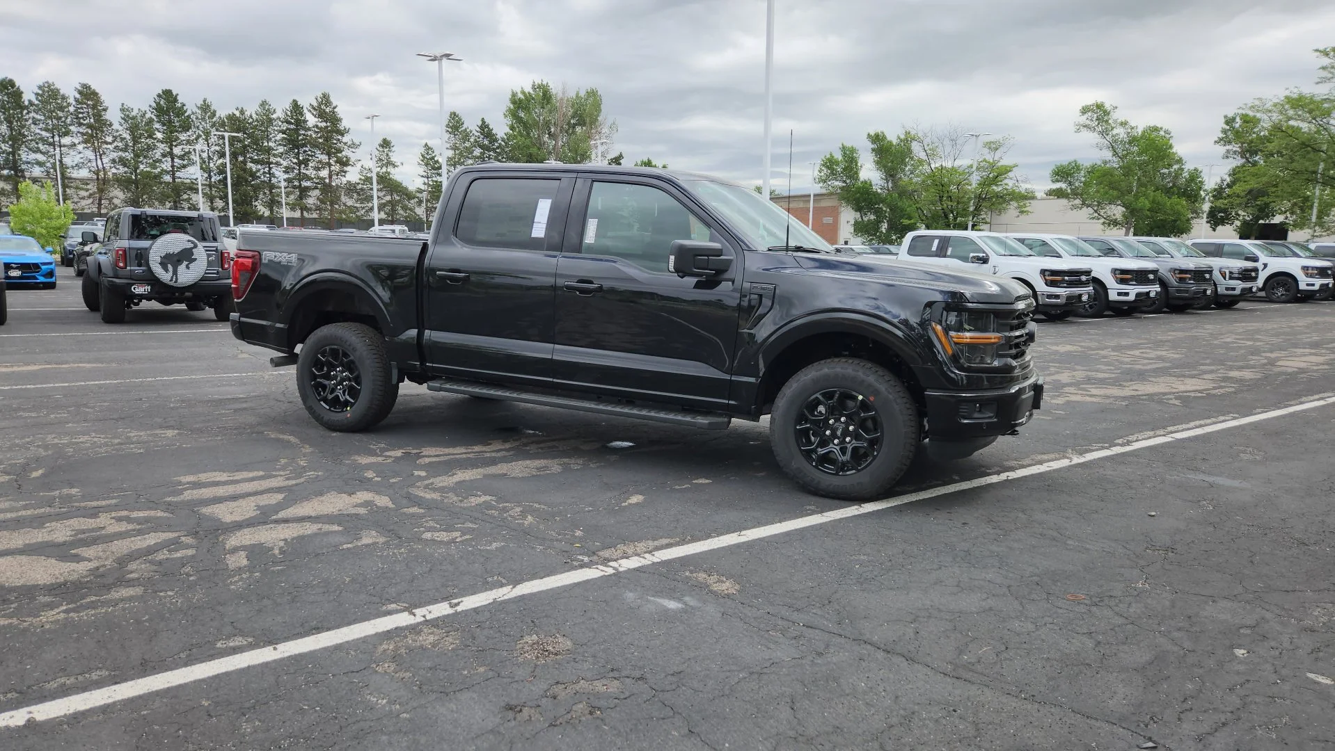 New 2026 Agate Black Metallic Ford XLT image 17