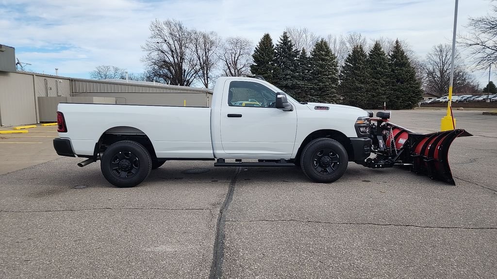 2026 RAM 3500 Tradesman - Photo 12