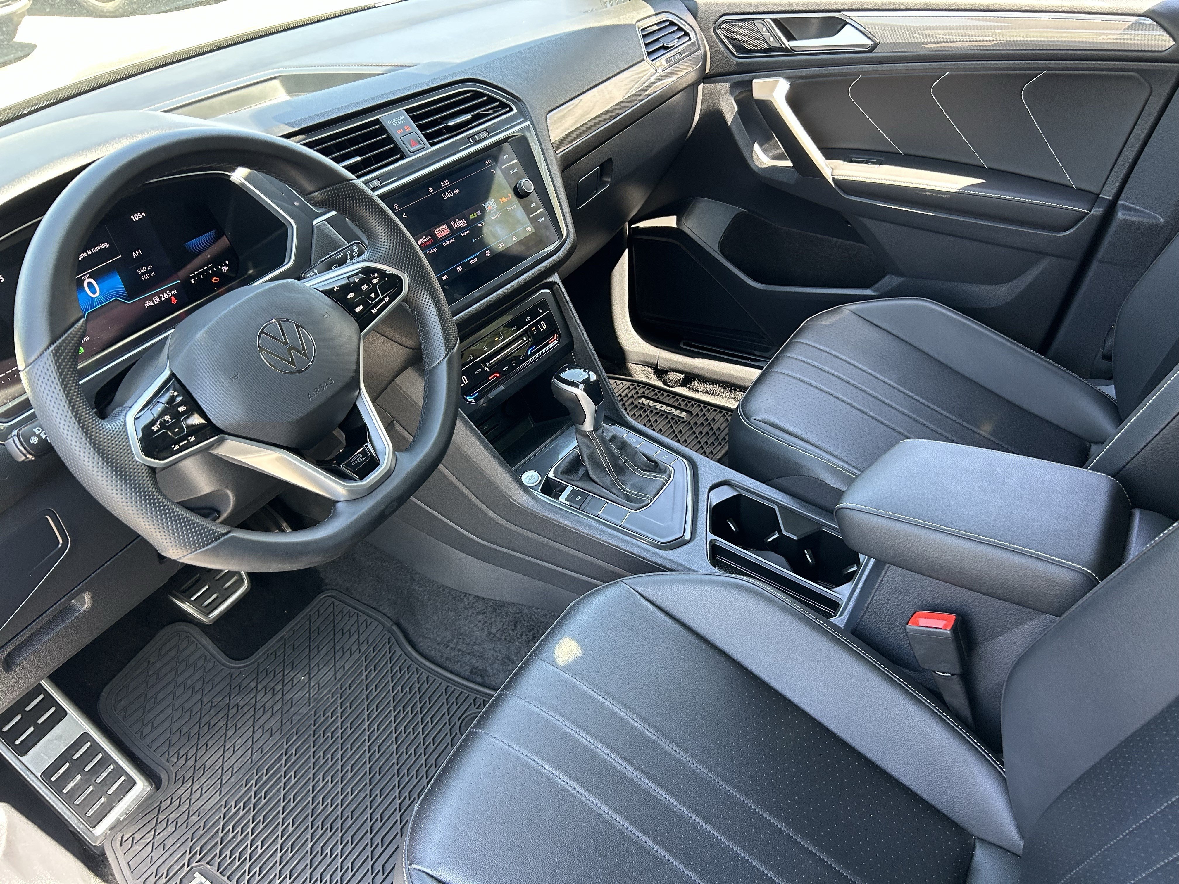 Used 2024 Platinum Gray Metallic Volkswagen SE R-Line Black image 17