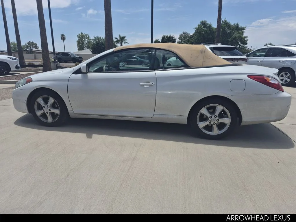 Used 2006 White Toyota SLE image 3