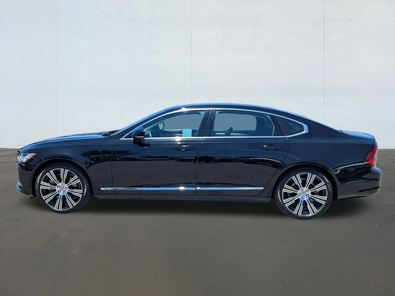 Certified Used 2023 Black Stone Volvo Ultimate image 2