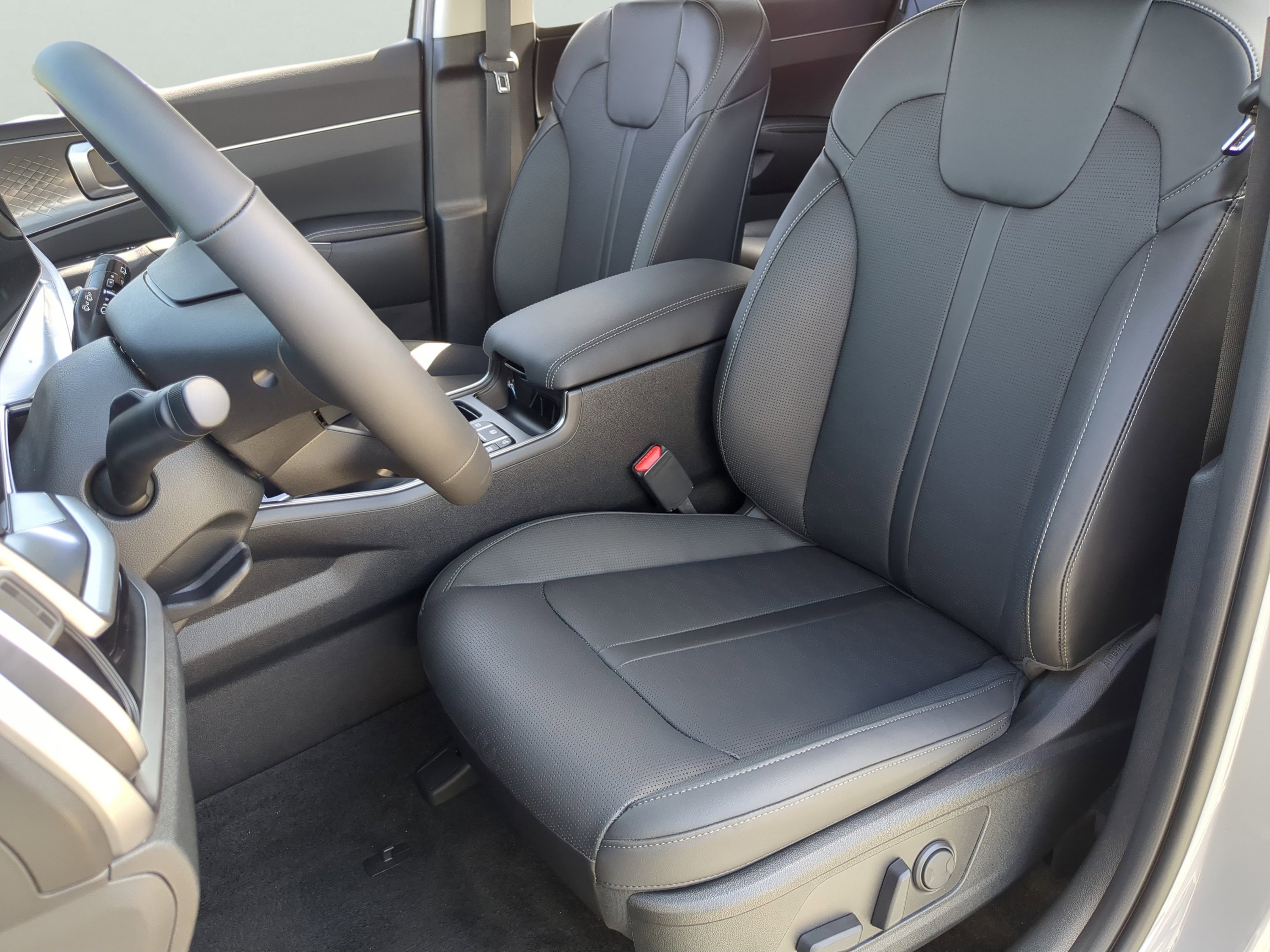 New 2026 Wolf Gray Kia S image 17