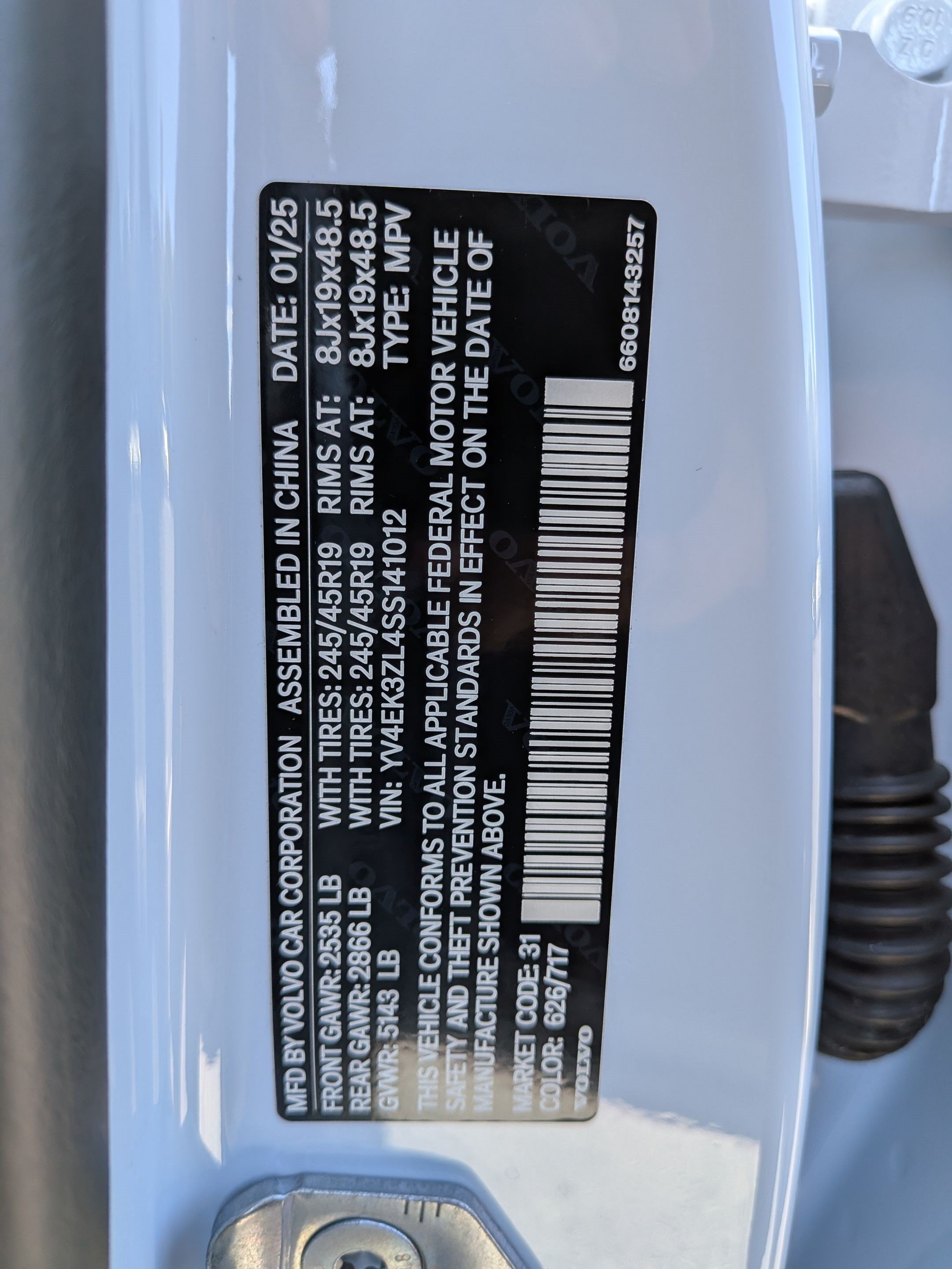 Certified Used 2025 Cloud Volvo Ultra image 31