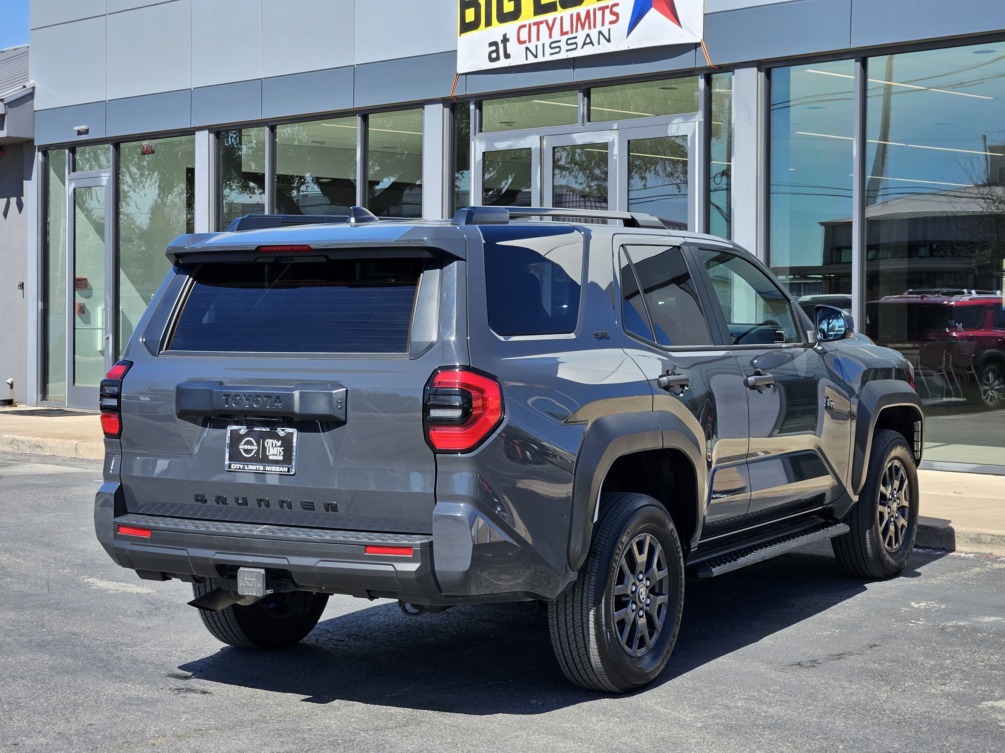 Used 2025 Underground Toyota SR5 image 7
