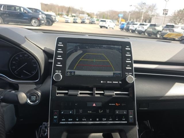 Used 2019 White Toyota XLE image 24