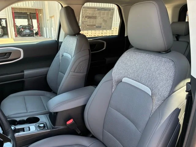 New 2026 Carbonized Gray Metallic Ford Badlands image 8