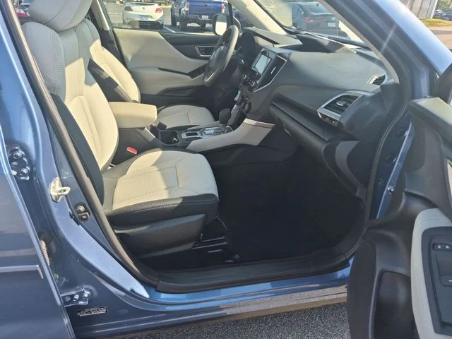 Used 2022 Blue Subaru Base image 34
