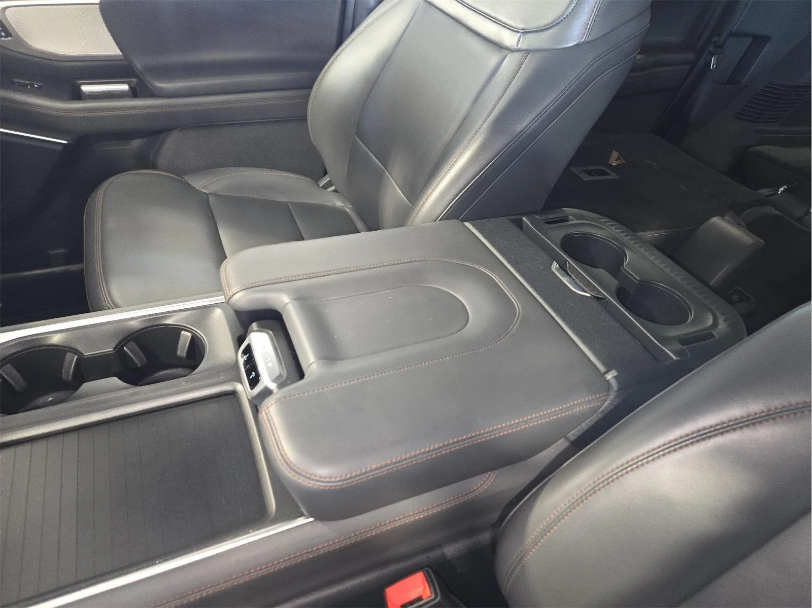 Used 2025 Agate Black Ford Active image 30