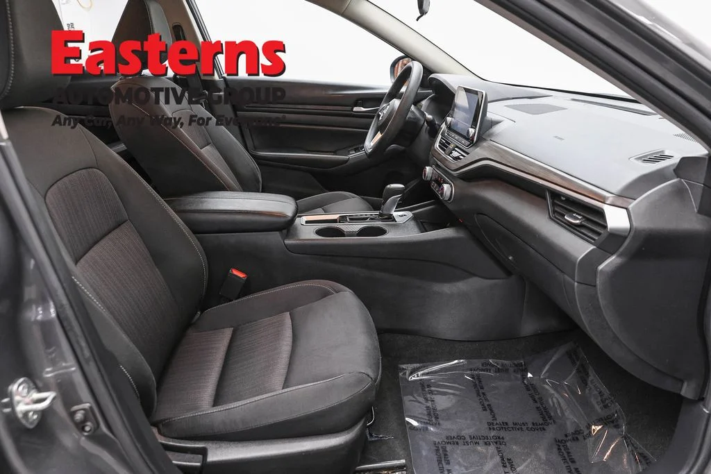 Used 2025 Gray Nissan 2.5 SV image 24