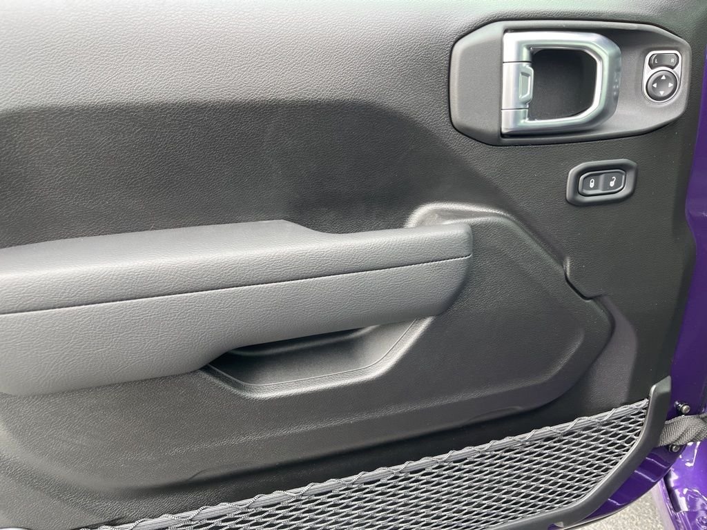 New 2026 Reign Jeep Sport S image 27
