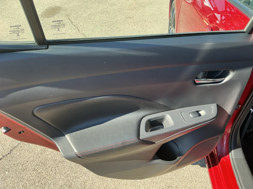 Used 2024 Scarlet Ember Tintcoat Nissan SR image 18