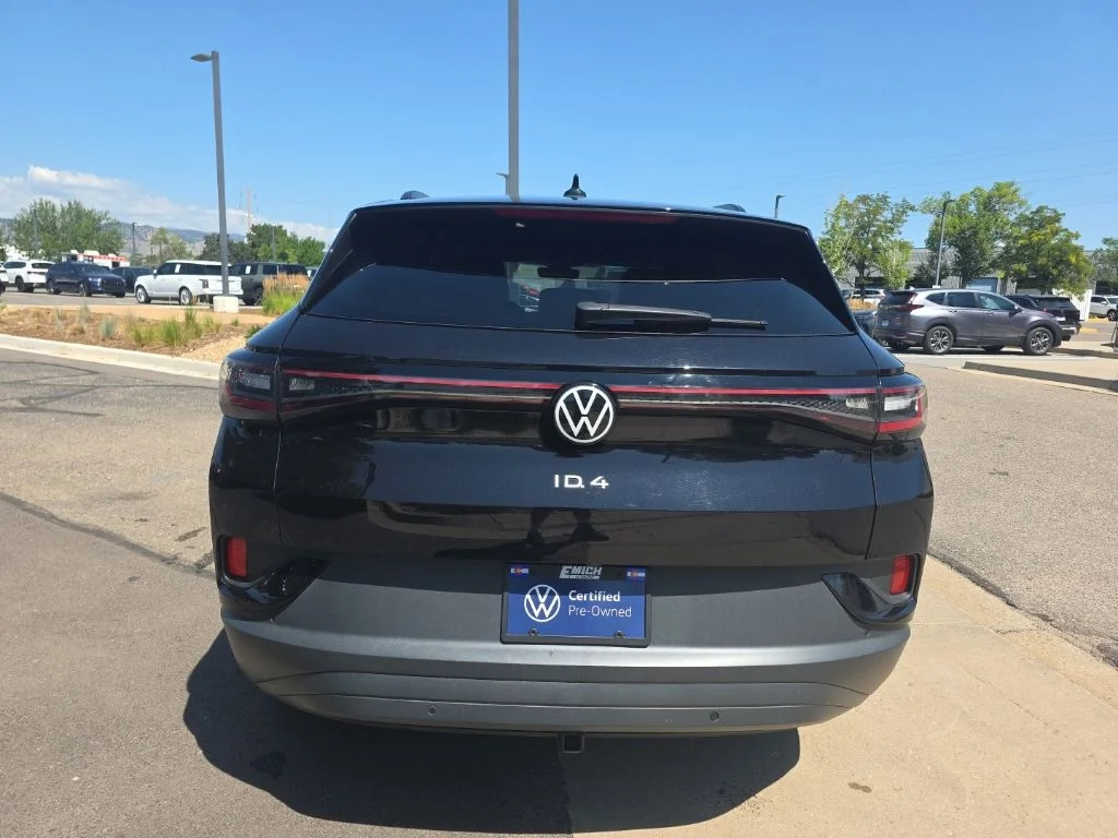 Certified Used 2023 Black Volkswagen Pro S image 5