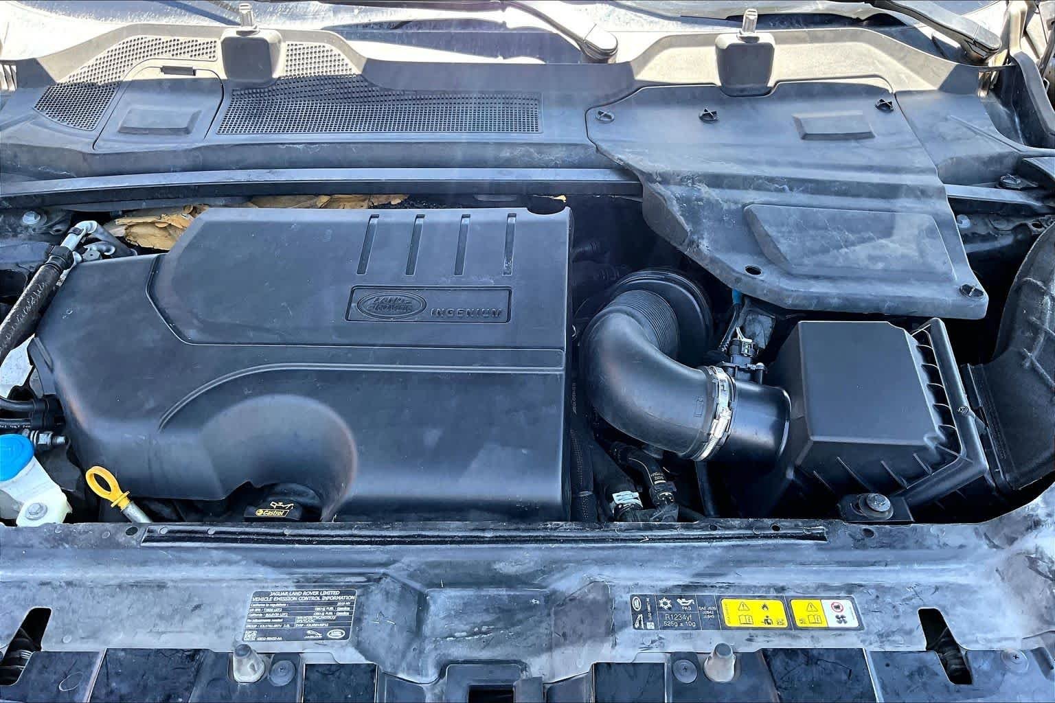 Used 2019 Santorini Black Metallic Land Rover HSE Luxury image 31