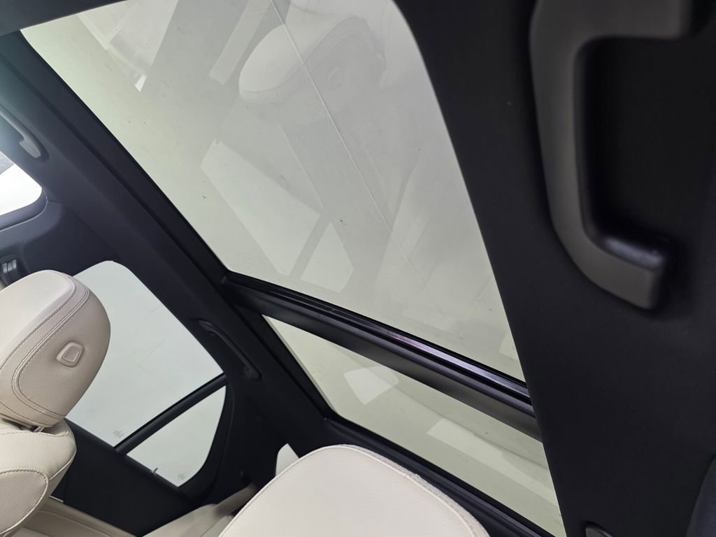 New 2026 Polar White Mercedes-Benz GLE 350 image 24