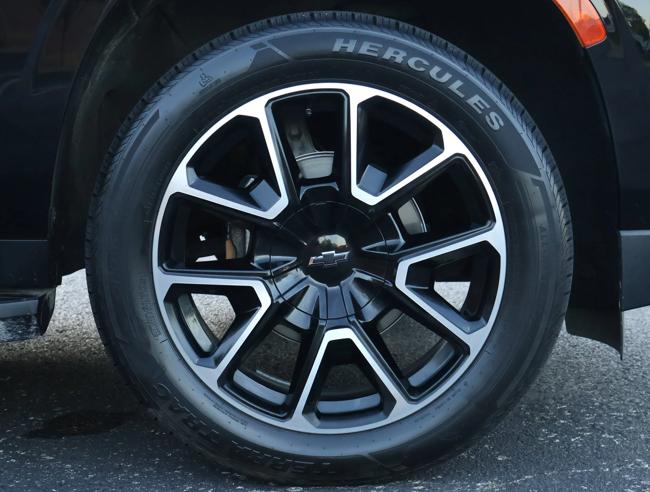 Used 2022 Black Chevrolet RST image 29