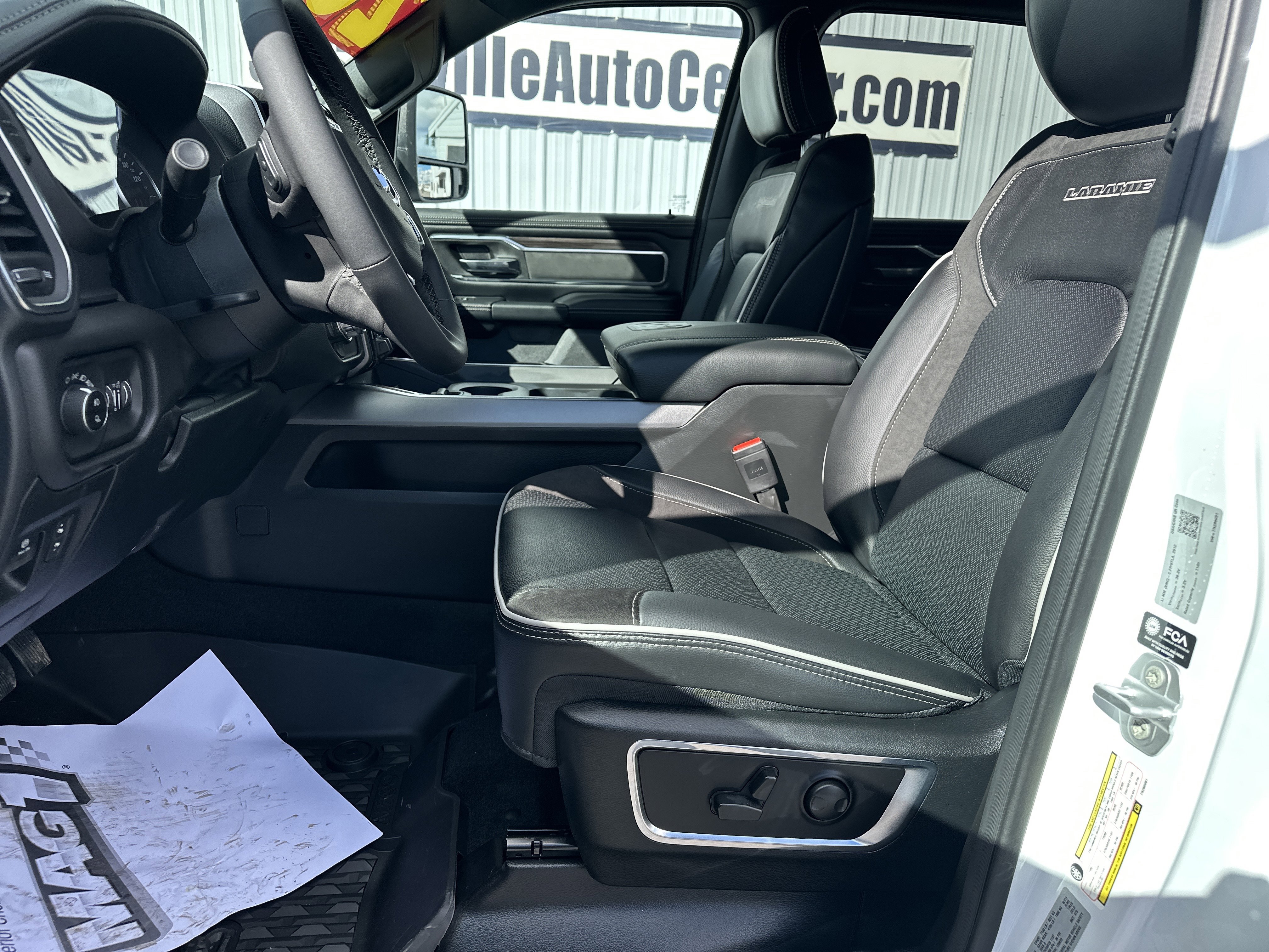 2026 RAM 1500 Laramie - Photo 14