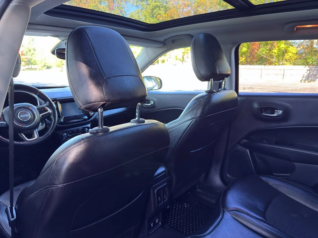 Used 2019 Black Jeep Latitude image 25