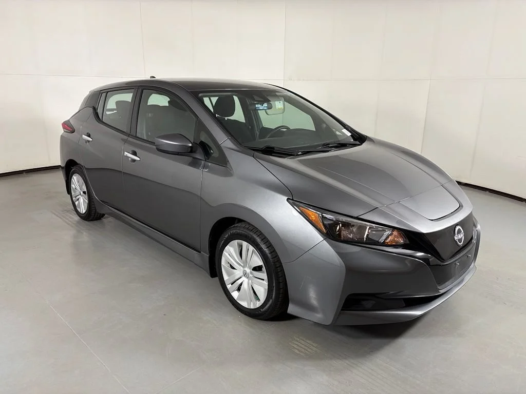 Used 2025 Nissan Leaf S with VIN 1N4AZ1BV3SC559557 for sale in Phoenix, AZ