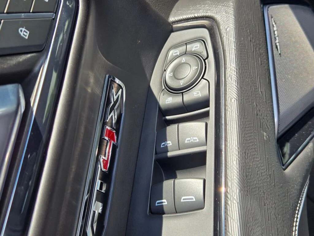 Used 2024 Silver GMC AT4X image 27