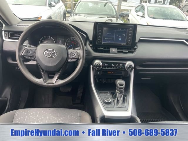 2021 Toyota RAV4 XLE - Photo 15