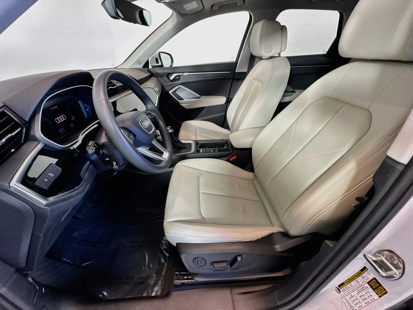 Used 2025 White Audi S line Premium image 19