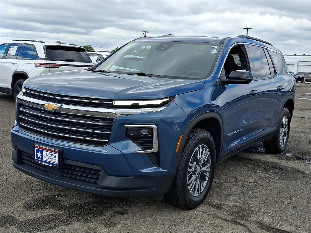 Used 2025 Blue Chevrolet LT image 5