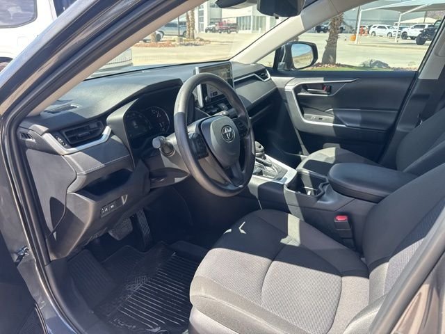 2024 Toyota RAV4 LE - Photo 19