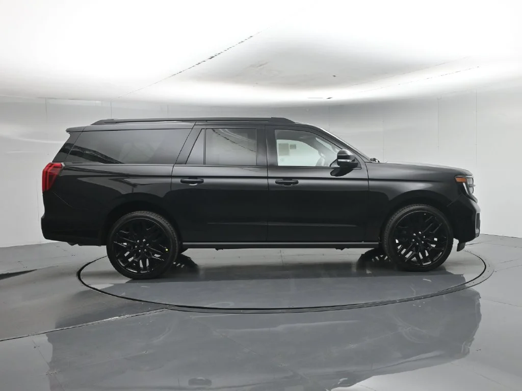 New 2027 Black Ford Platinum image 29