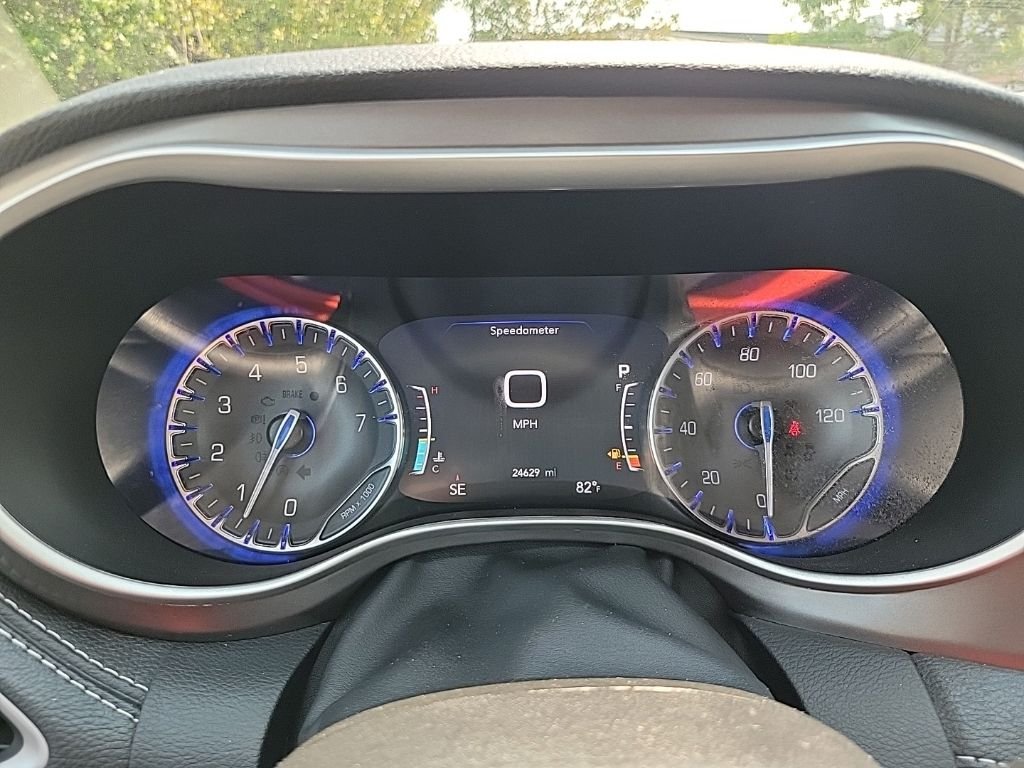 Used 2023 White Chrysler Touring L image 13