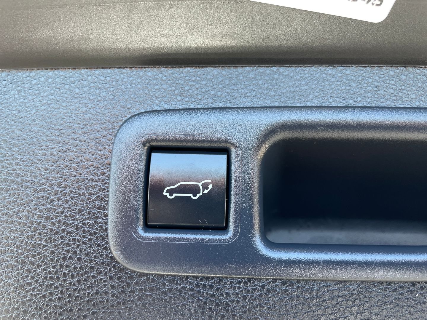 2025 Toyota Highlander XSE - Photo 17