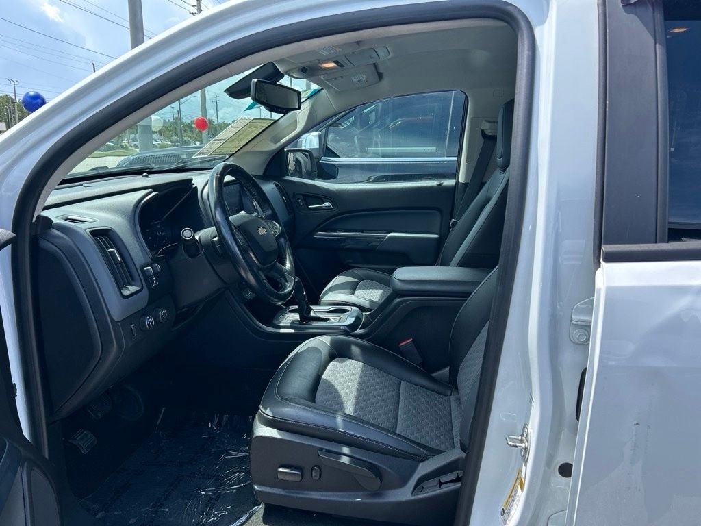 Used 2018 White Chevrolet Z71 image 15