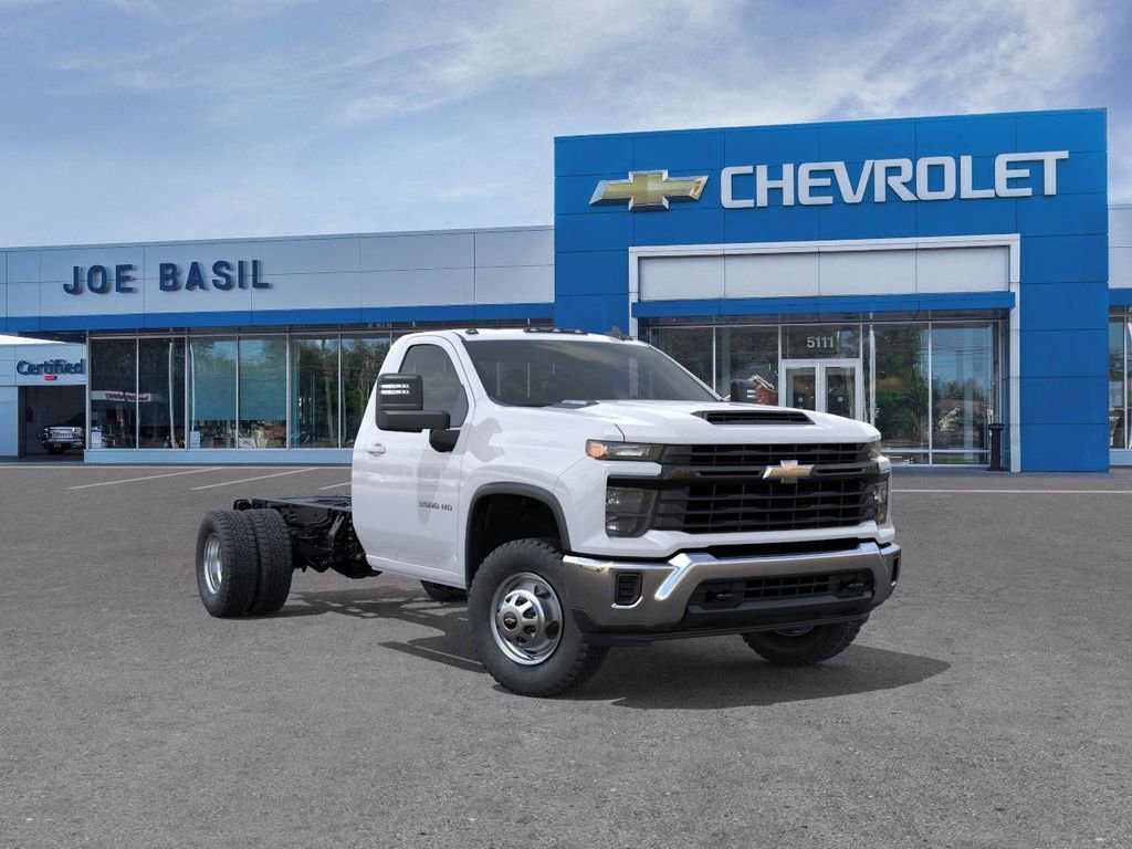 2025 Chevrolet Silverado HD WT 4WD Regular Cab 162" WB's photo
