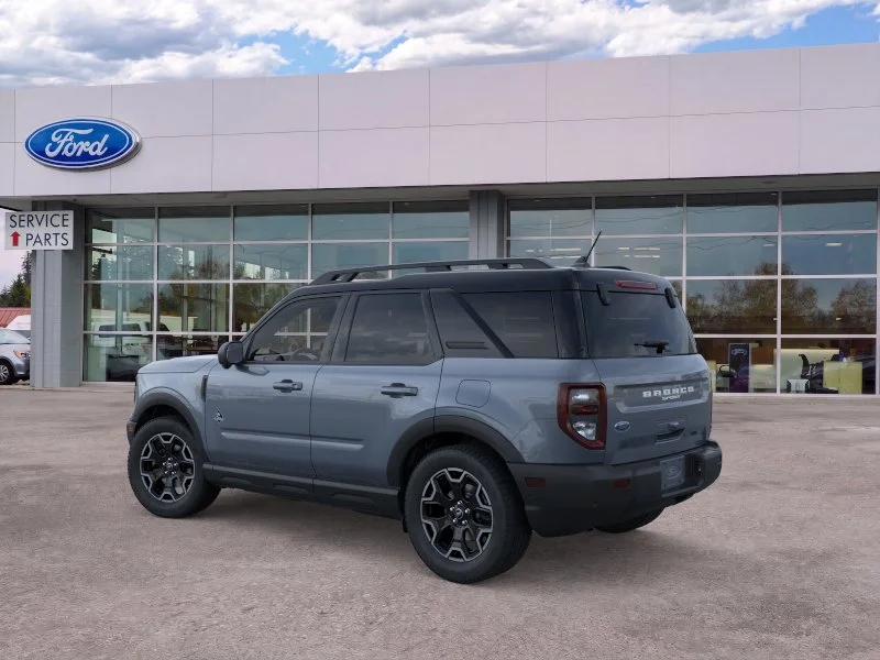 New 2026 Azure Gray Metallic Tri-Coat Ford Outer Banks® image 30