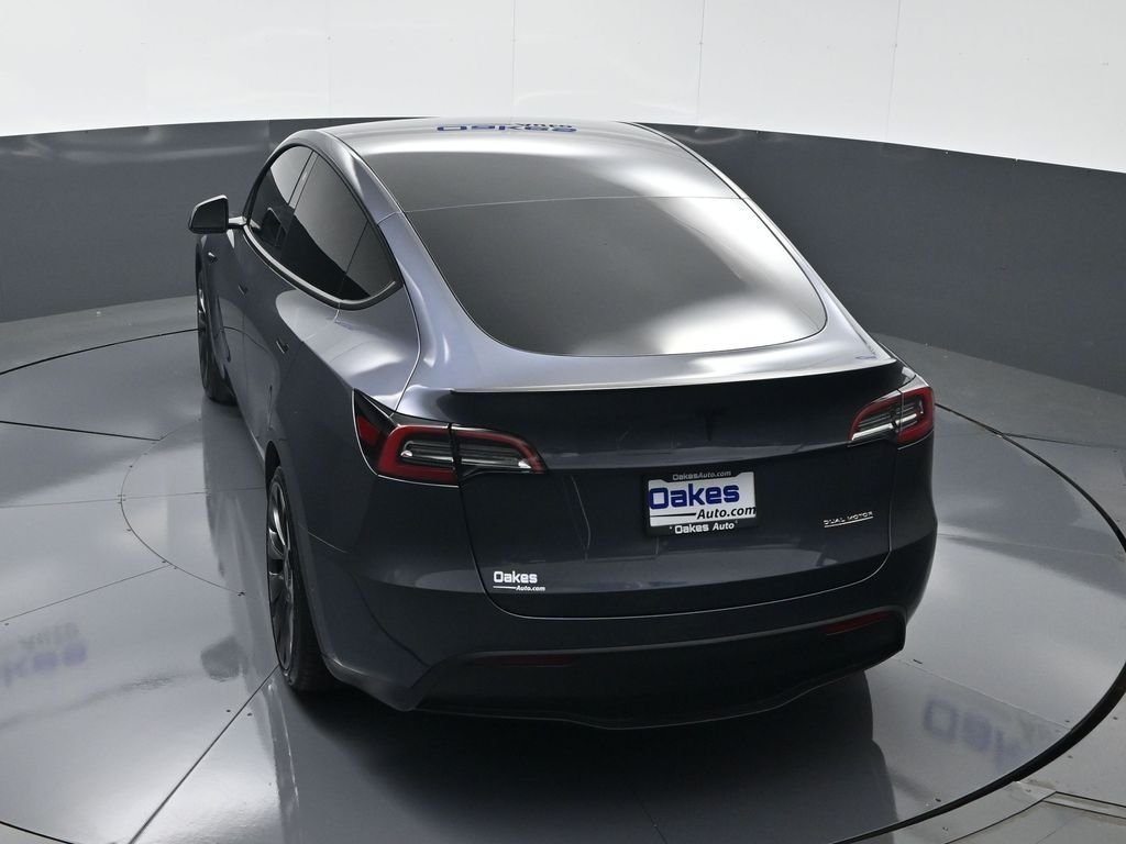 Used 2022 Midnight Silver Metallic Tesla Performance image 47