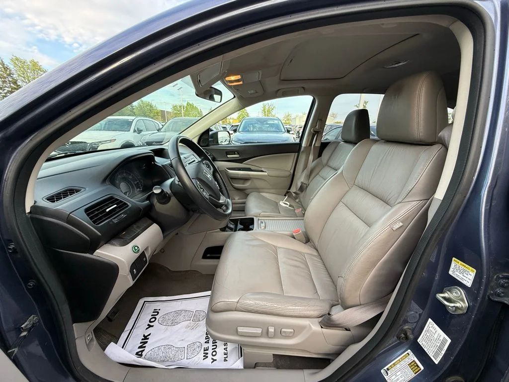 Used 2014  Honda EX-L image 6