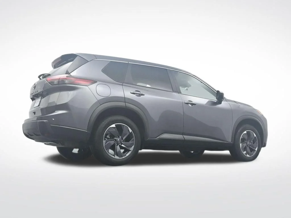 Used 2025 Gray Nissan SV image 34