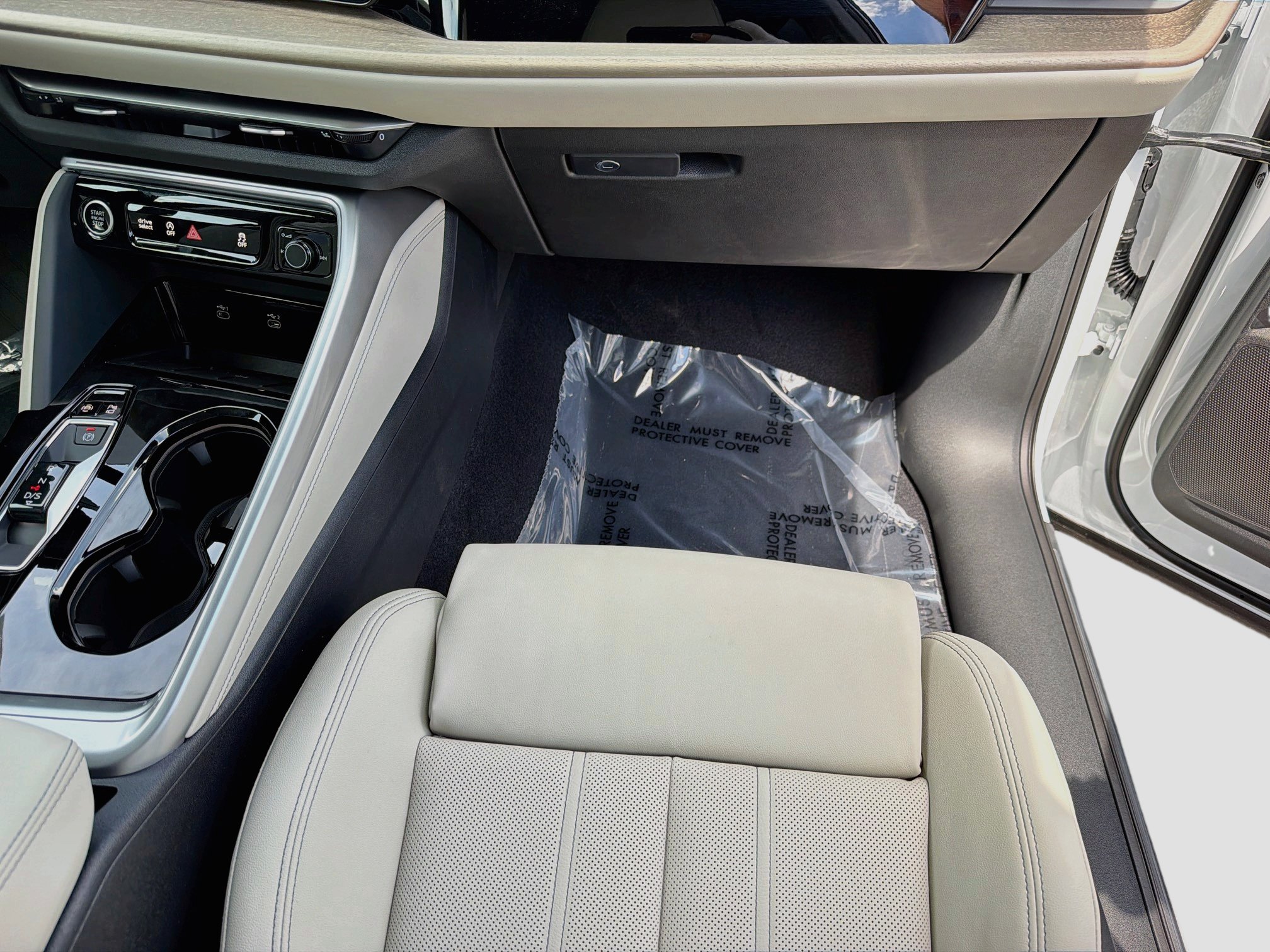 New 2026 Glacier White Metallic Audi Premium Plus image 16